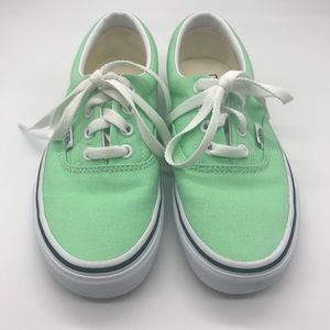 Vans Off The Wall Lace Up Sneaker Spring Green Womens size 6